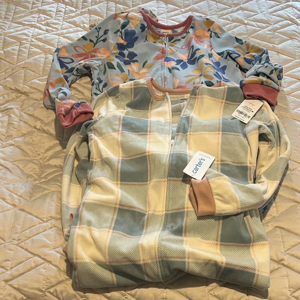 Carter's footed Pajama bundle
